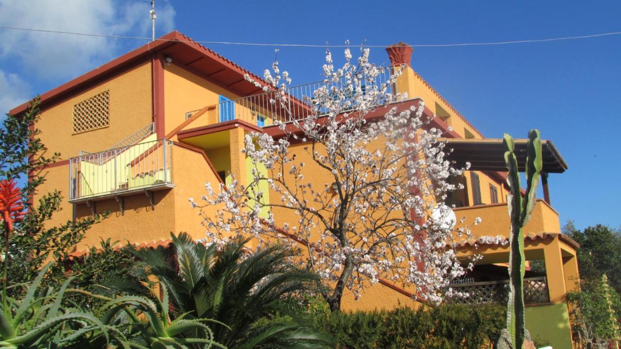 Iocchedda Apartment Porto Ottiolu Bagian luar foto
